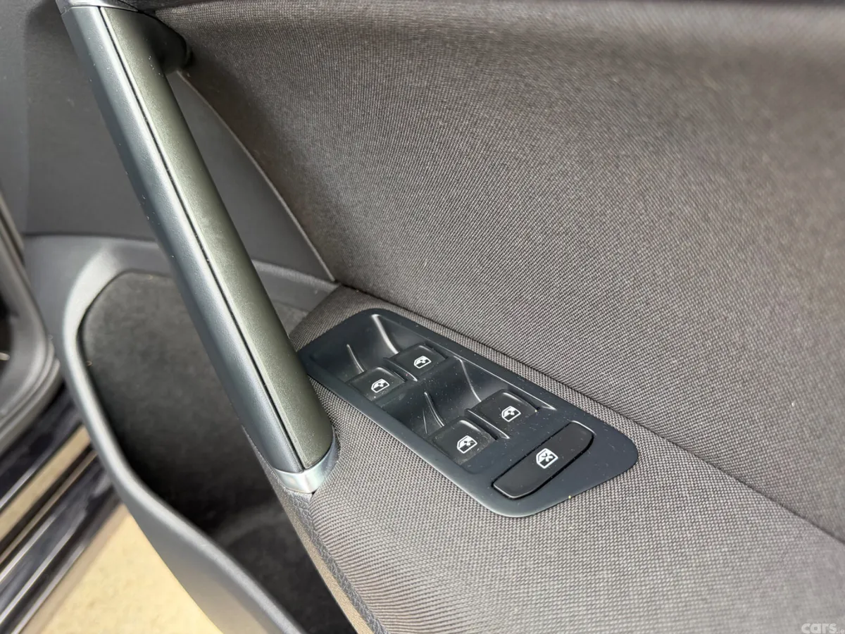 Volkswagen Golf Hatchback, Petrol, 2019, Black