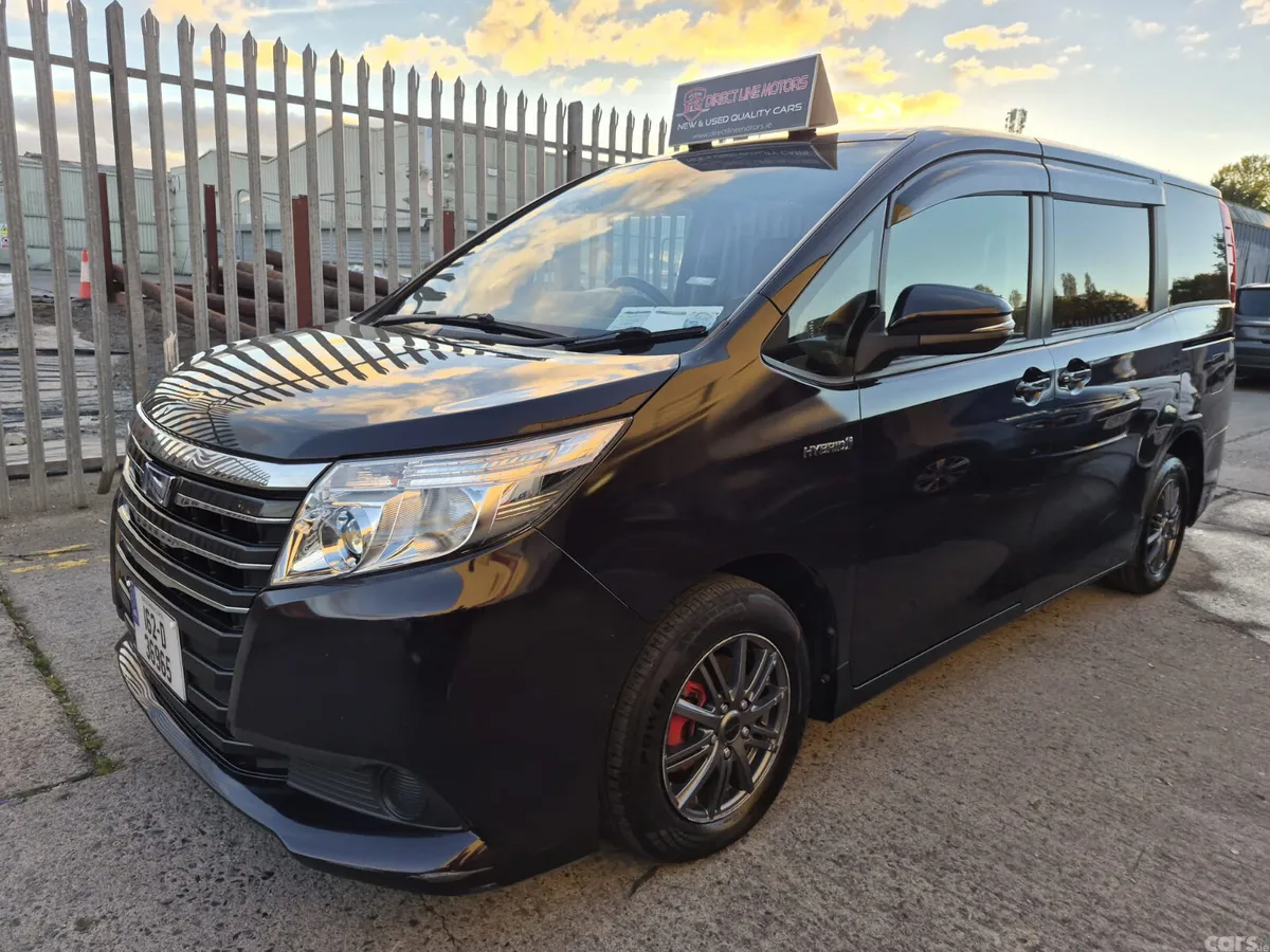 Toyota Noah MPV, Petrol Hybrid, 2016, Beige