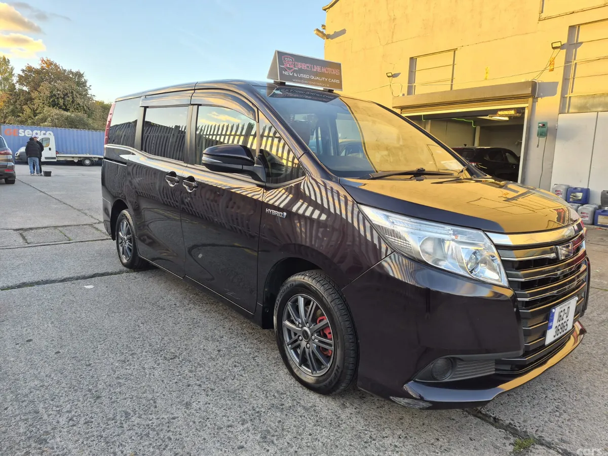 Toyota Noah MPV, Petrol Hybrid, 2016, Beige