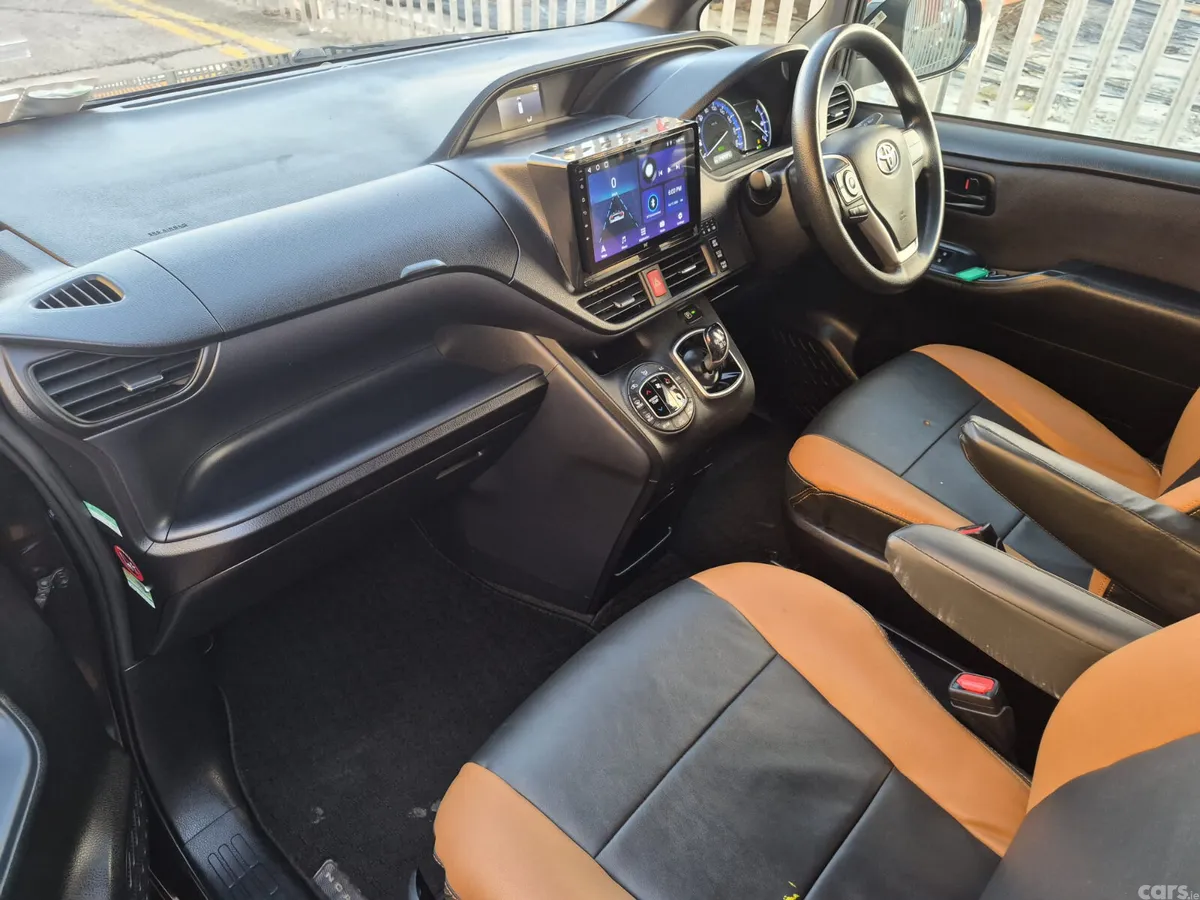 Toyota Noah MPV, Petrol Hybrid, 2016, Beige
