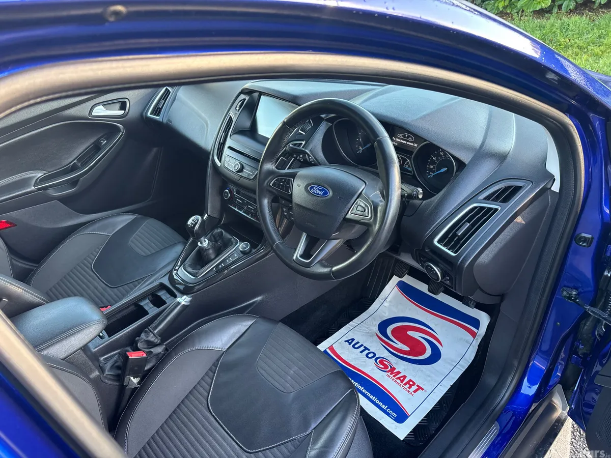 Ford Focus Hatchback, Diesel, 2016, Blue