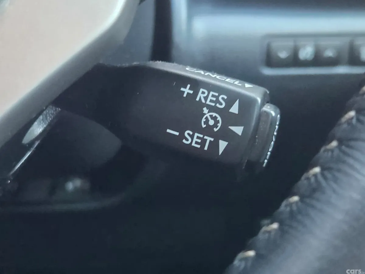 Lexus IS Saloon, Petrol Hybrid, 2015, Black