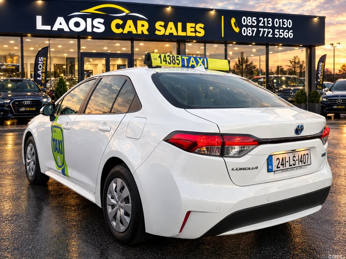 Toyota Corolla Saloon, Petrol Hybrid, 2024, White