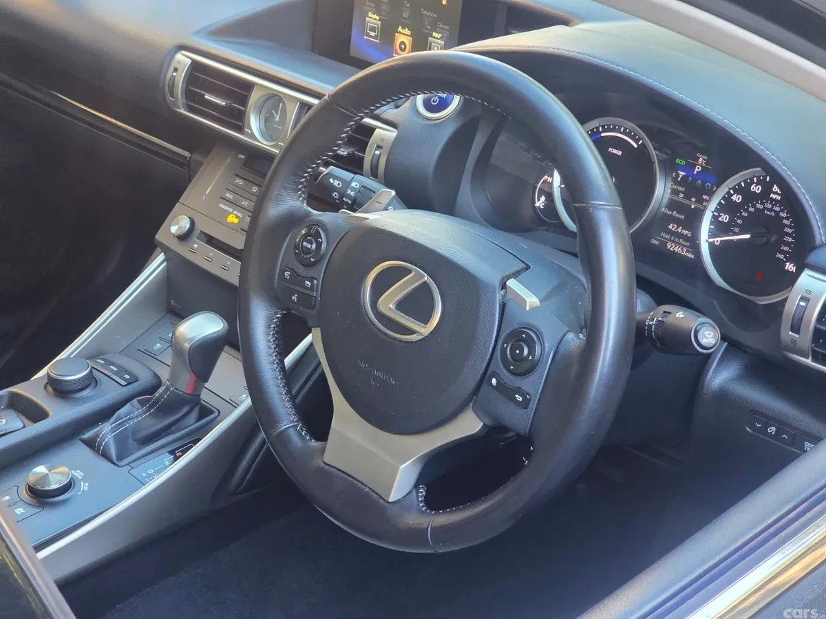 Lexus IS Saloon, Petrol Hybrid, 2015, Black