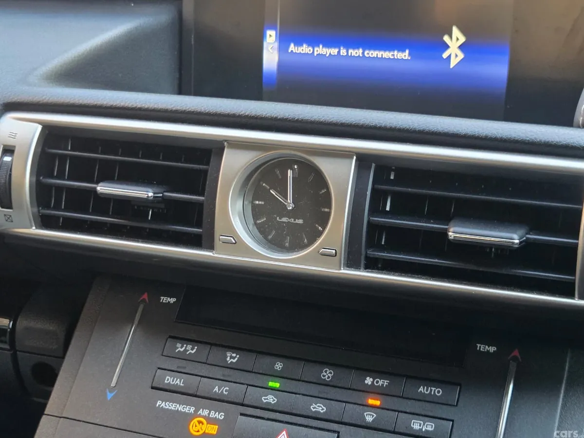Lexus IS Saloon, Petrol Hybrid, 2015, Black