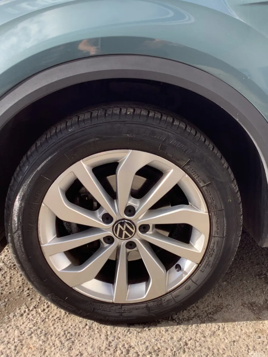Volkswagen T-Roc SUV, Petrol, 2024, Blue