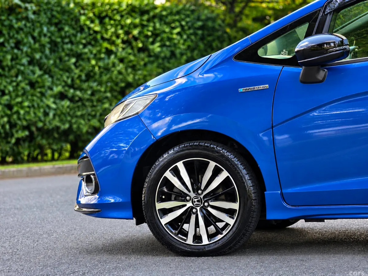 Honda Fit Hatchback, Petrol Hybrid, 2018, Blue