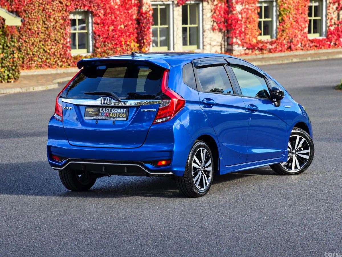 Honda Fit Hatchback, Petrol Hybrid, 2018, Blue