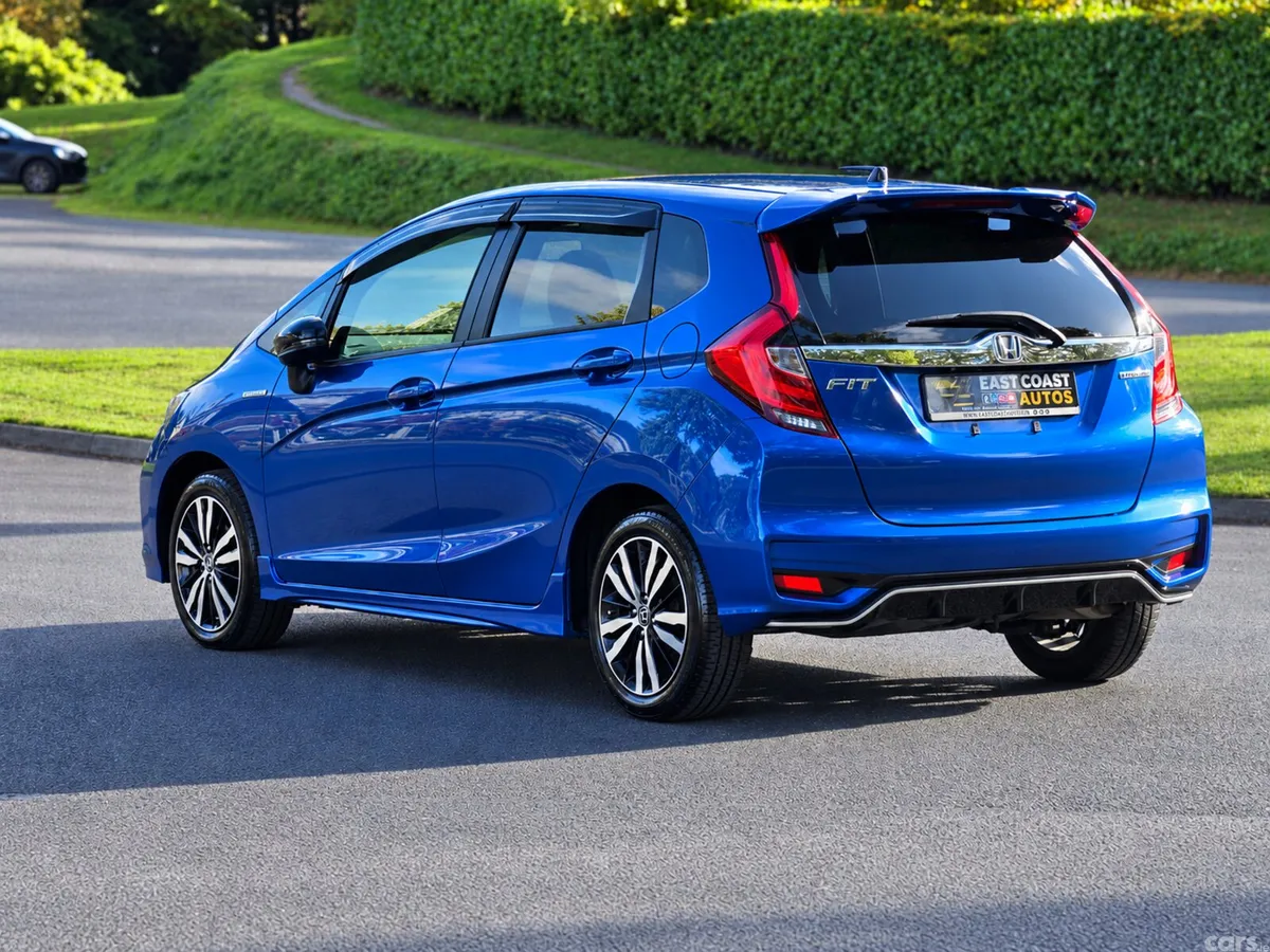 Honda Fit Hatchback, Petrol Hybrid, 2018, Blue