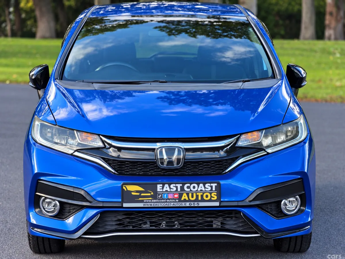 Honda Fit Hatchback, Petrol Hybrid, 2018, Blue
