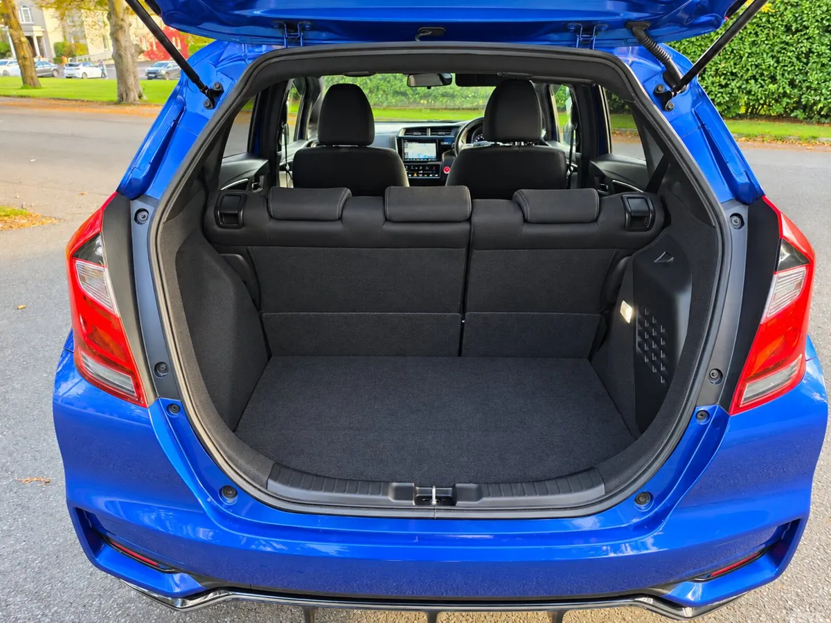 Honda Fit Hatchback, Petrol Hybrid, 2018, Blue
