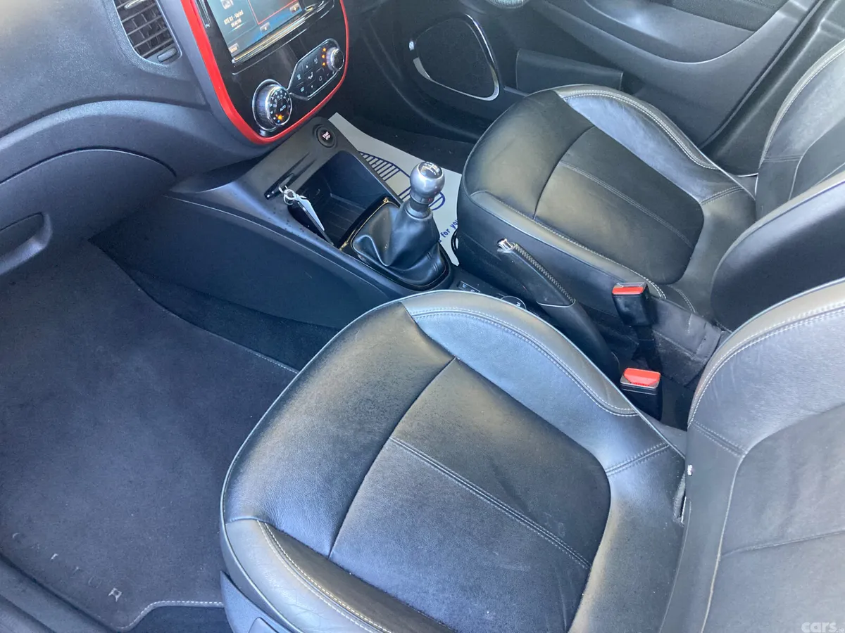 Renault Captur Hatchback, Diesel, 2017, Grey