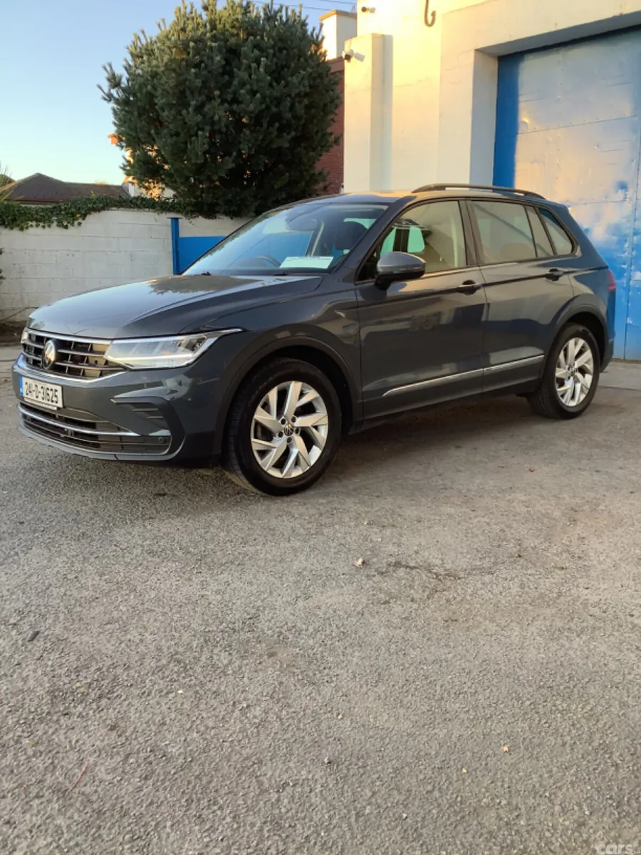 Volkswagen Tiguan SUV, Diesel, 2024, Grey