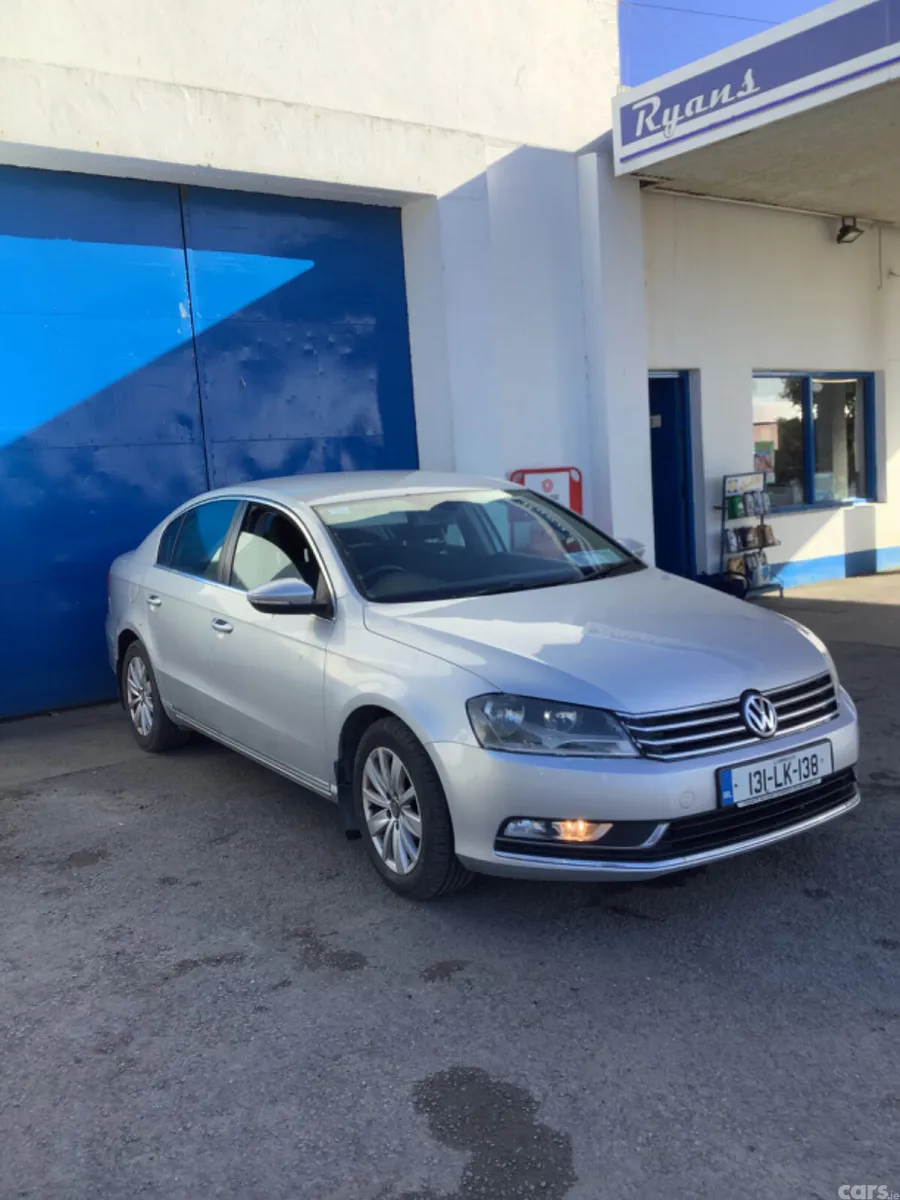 Volkswagen Passat Saloon, Diesel, 2013, Silver