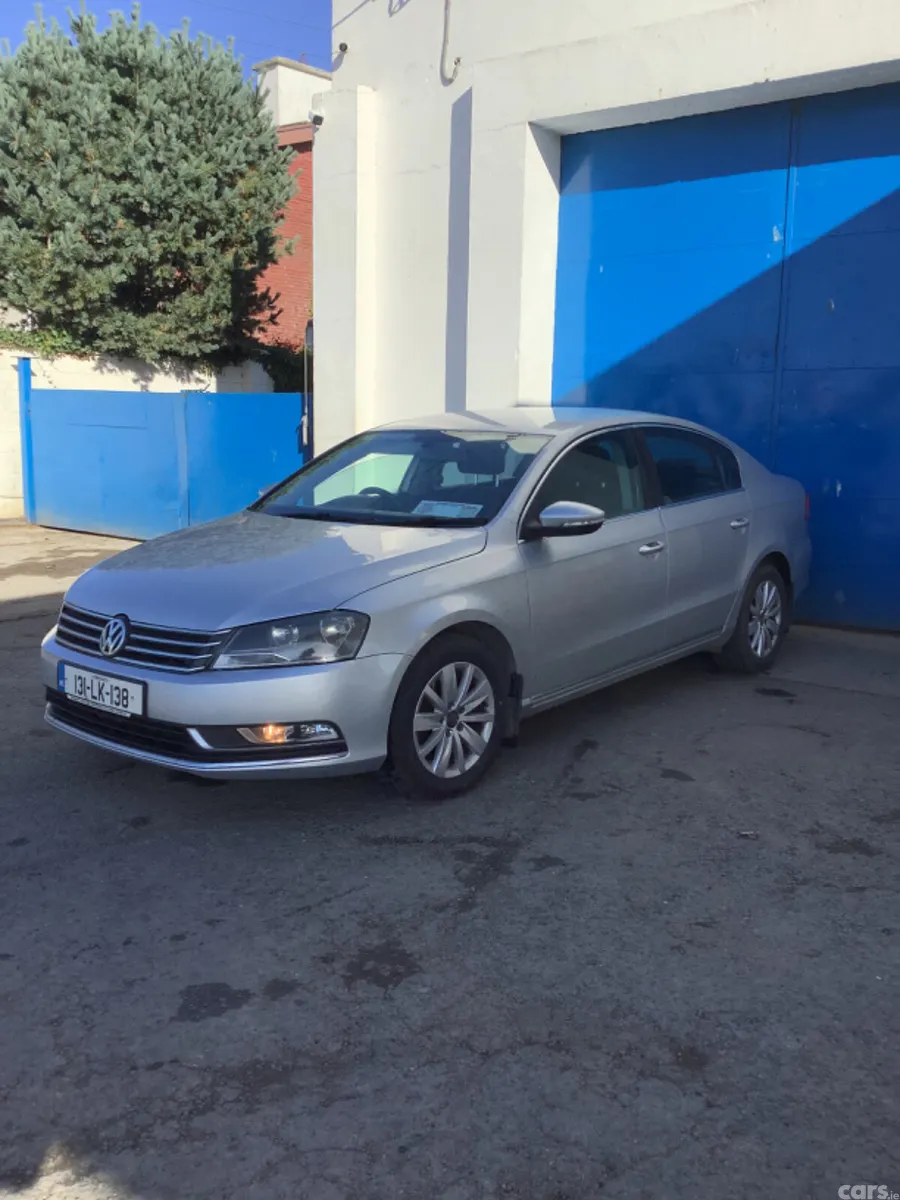 Volkswagen Passat Saloon, Diesel, 2013, Silver