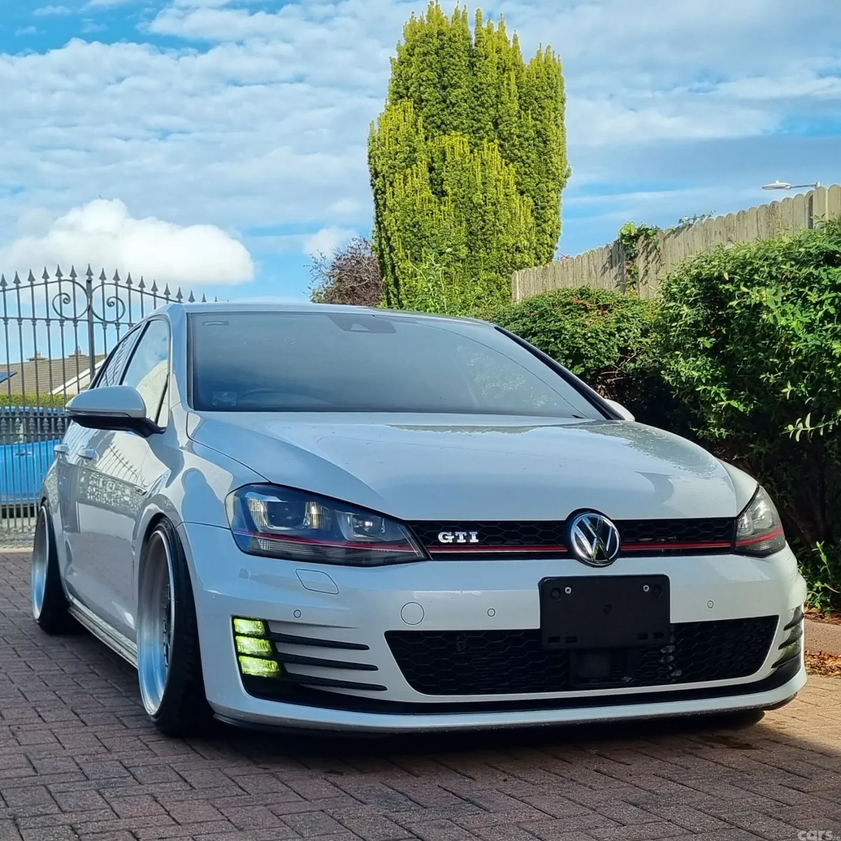 Volkswagen Golf Hatchback, Petrol, 2016, White