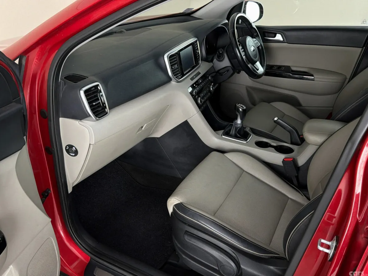 Kia Sportage SUV, Diesel, 2019, Red