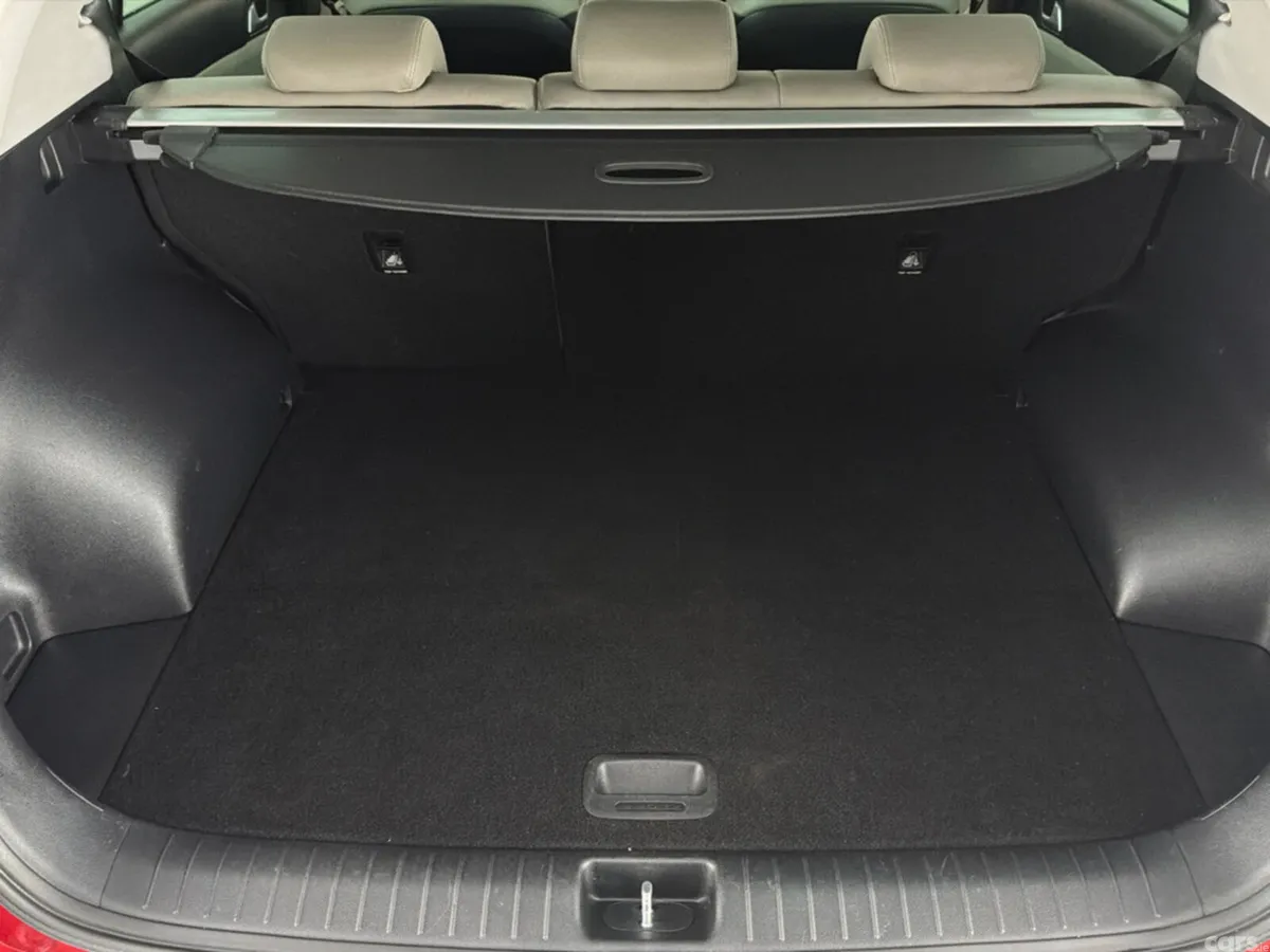 Kia Sportage SUV, Diesel, 2019, Red