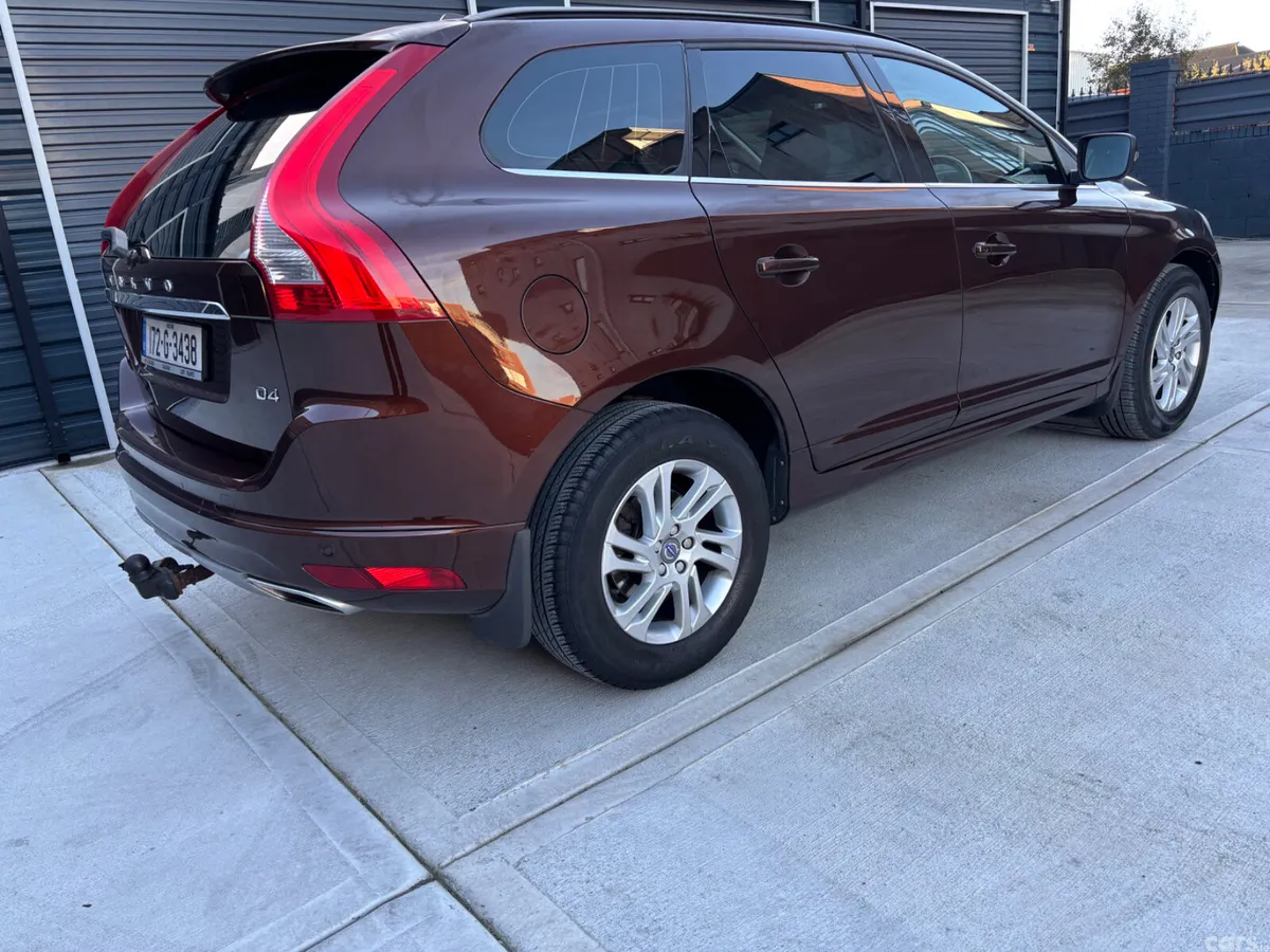 Volvo XC60 SUV, Diesel, 2017, Brown