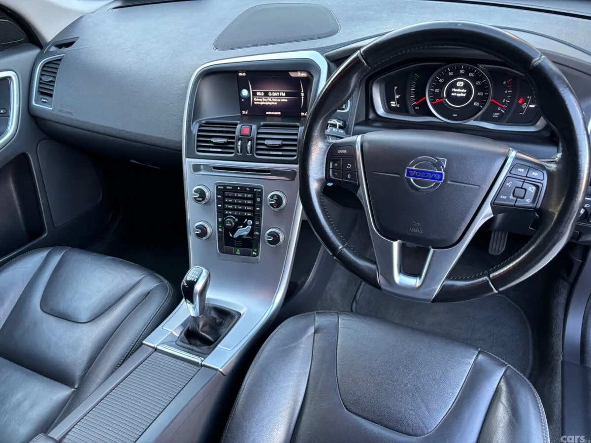 Volvo XC60 SUV, Diesel, 2017, Brown