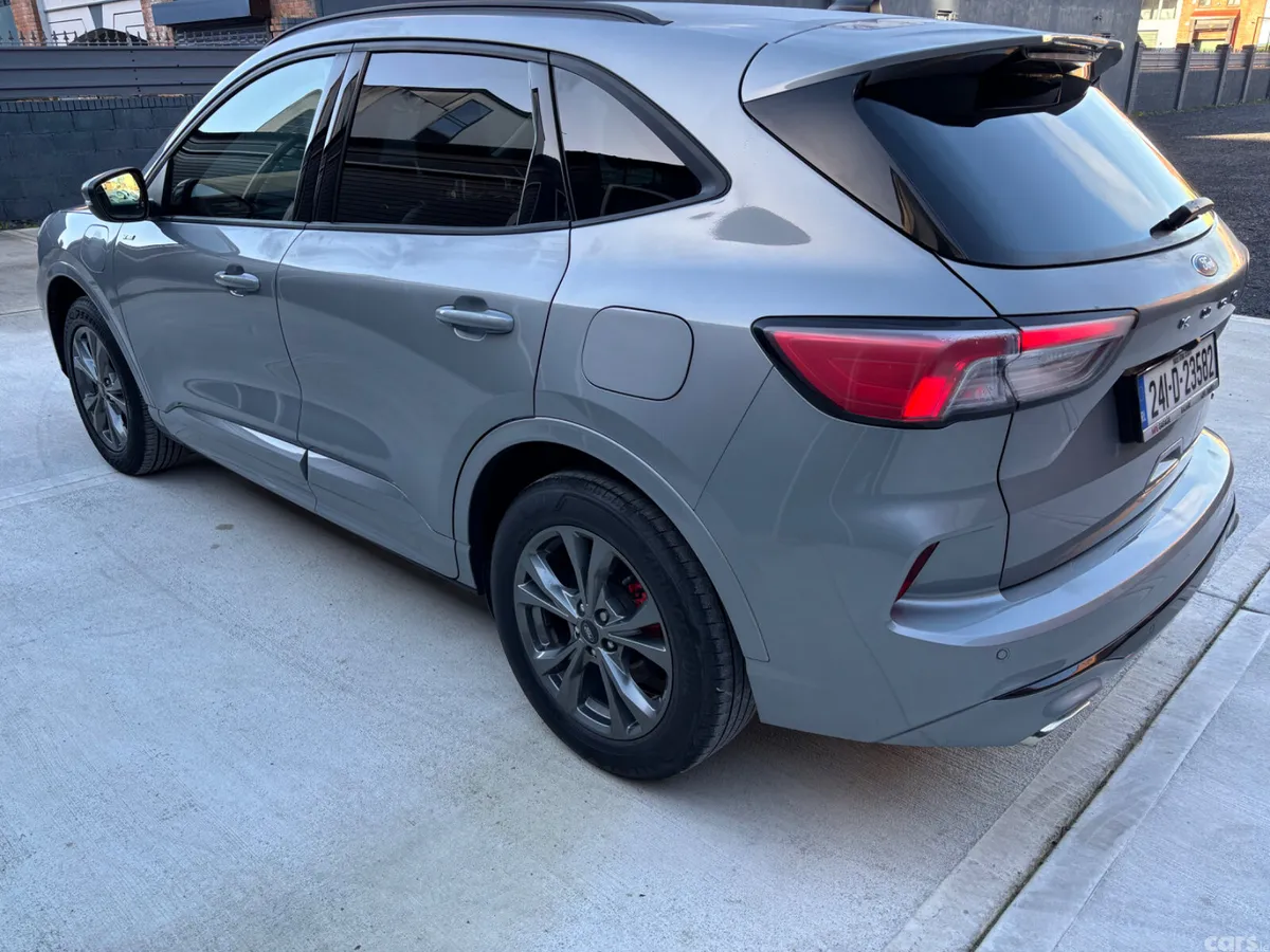 Ford Kuga SUV, Petrol Plug-in Hybrid, 2024, Grey