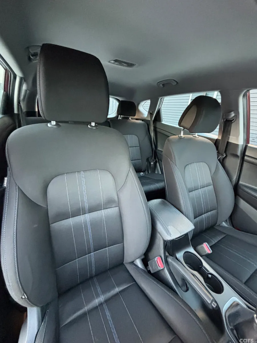 Hyundai Tucson SUV, Diesel, 2016, Red