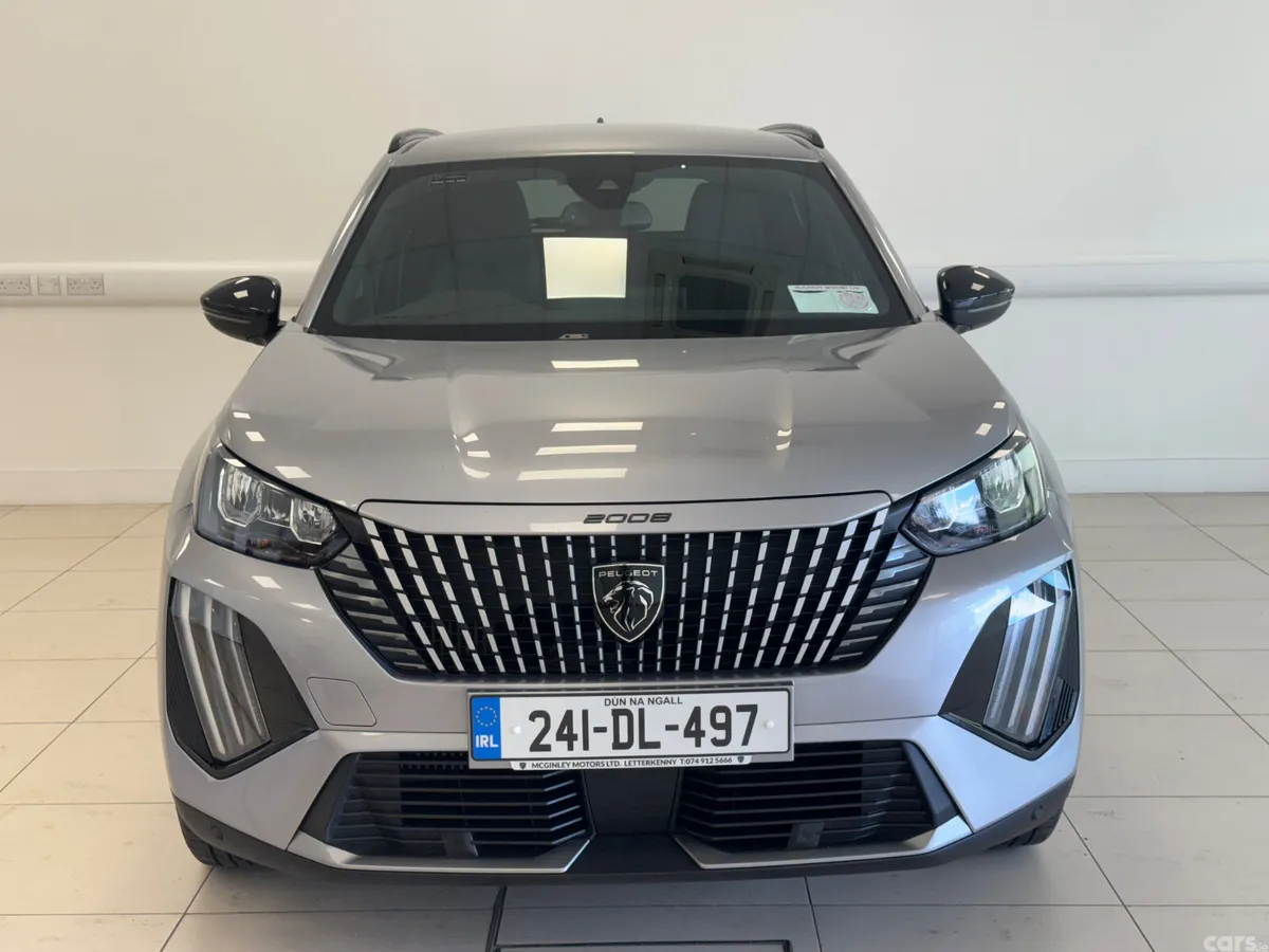Peugeot 2008 MPV, Petrol, 2024, Grey