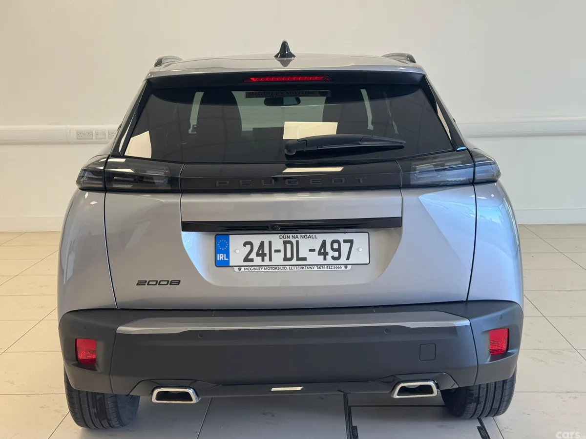 Peugeot 2008 MPV, Petrol, 2024, Grey