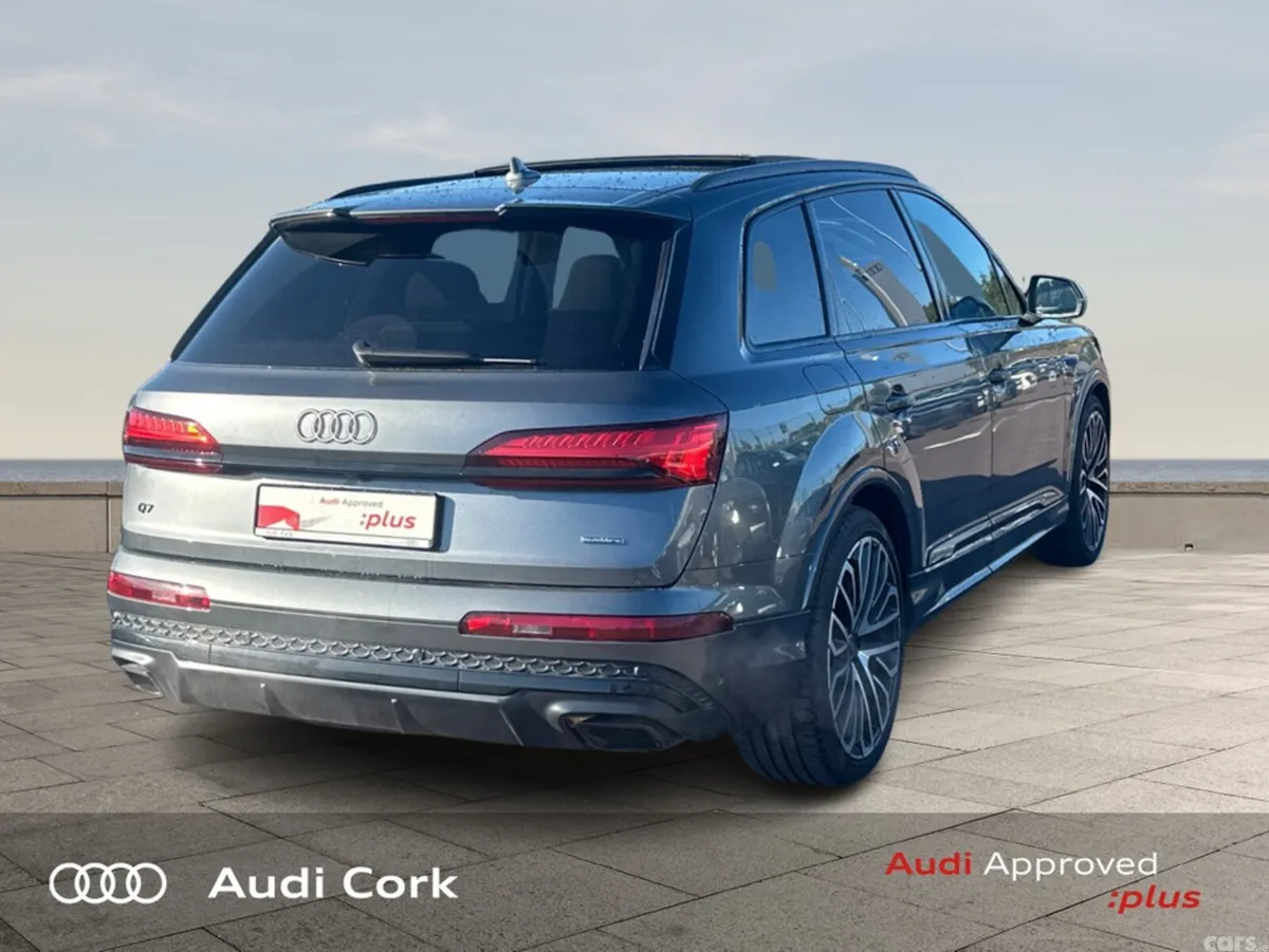 Audi Q7 Hatchback, Petrol Plug-in Hybrid, 2026, 