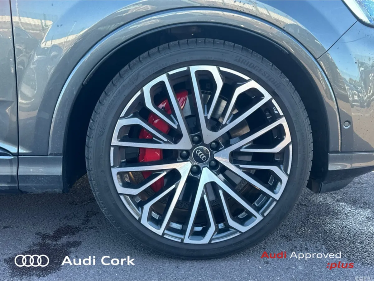 Audi Q7 Hatchback, Petrol Plug-in Hybrid, 2026, 