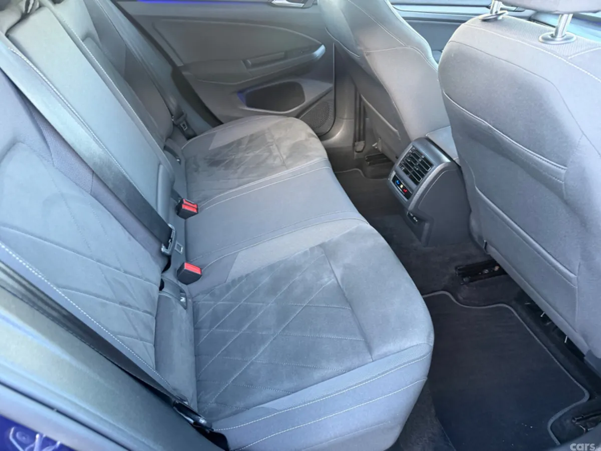 Volkswagen Golf Hatchback, Petrol, 2022, Blue