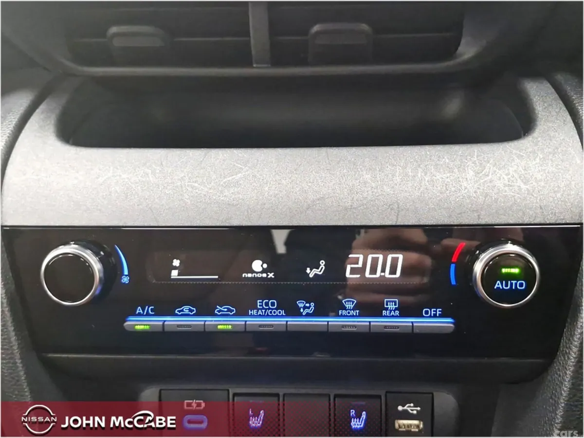 Toyota Yaris Cross Hatchback, Petrol Hybrid, 2023, Black