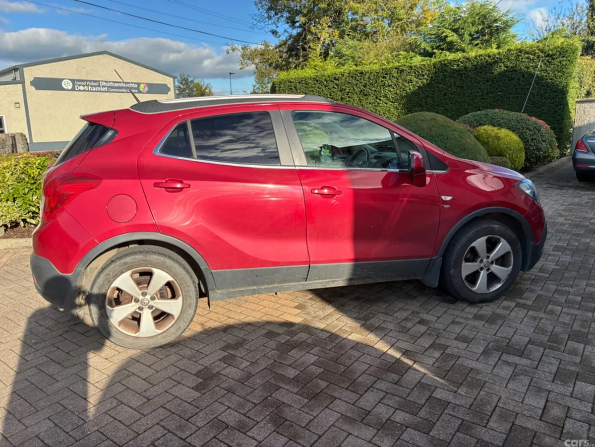 Vauxhall Mokka Hatchback, Diesel, 2016, Red
