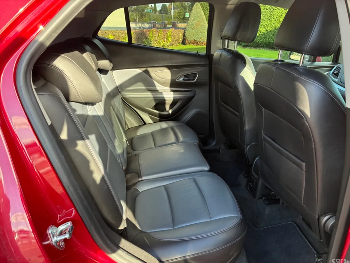 Vauxhall Mokka Hatchback, Diesel, 2016, Red