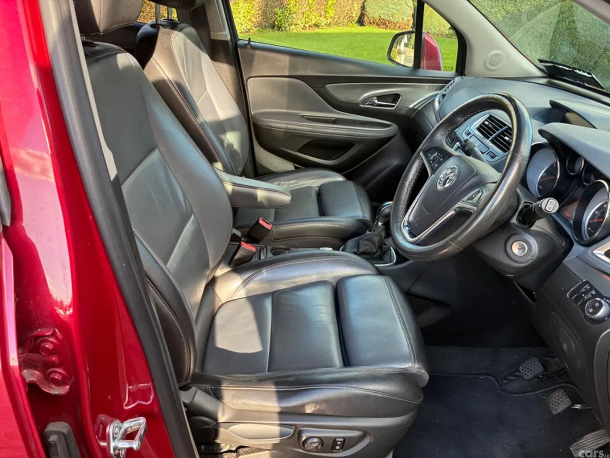 Vauxhall Mokka Hatchback, Diesel, 2016, Red