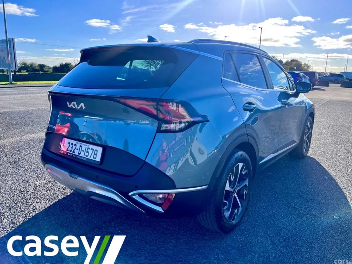 Kia Sportage MPV, Diesel, 2023, Grey