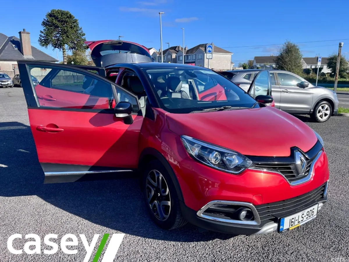 Renault Captur Hatchback, Diesel, 2016, Red