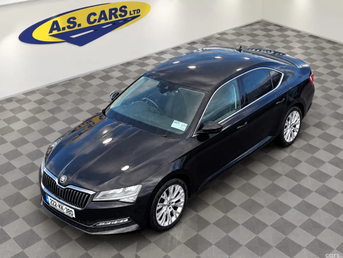 Skoda Superb Hatchback, Diesel, 2022, Black