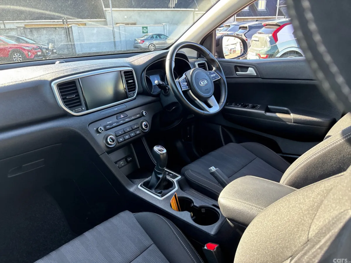 Kia Sportage MPV, Diesel Hybrid, 2021, Black