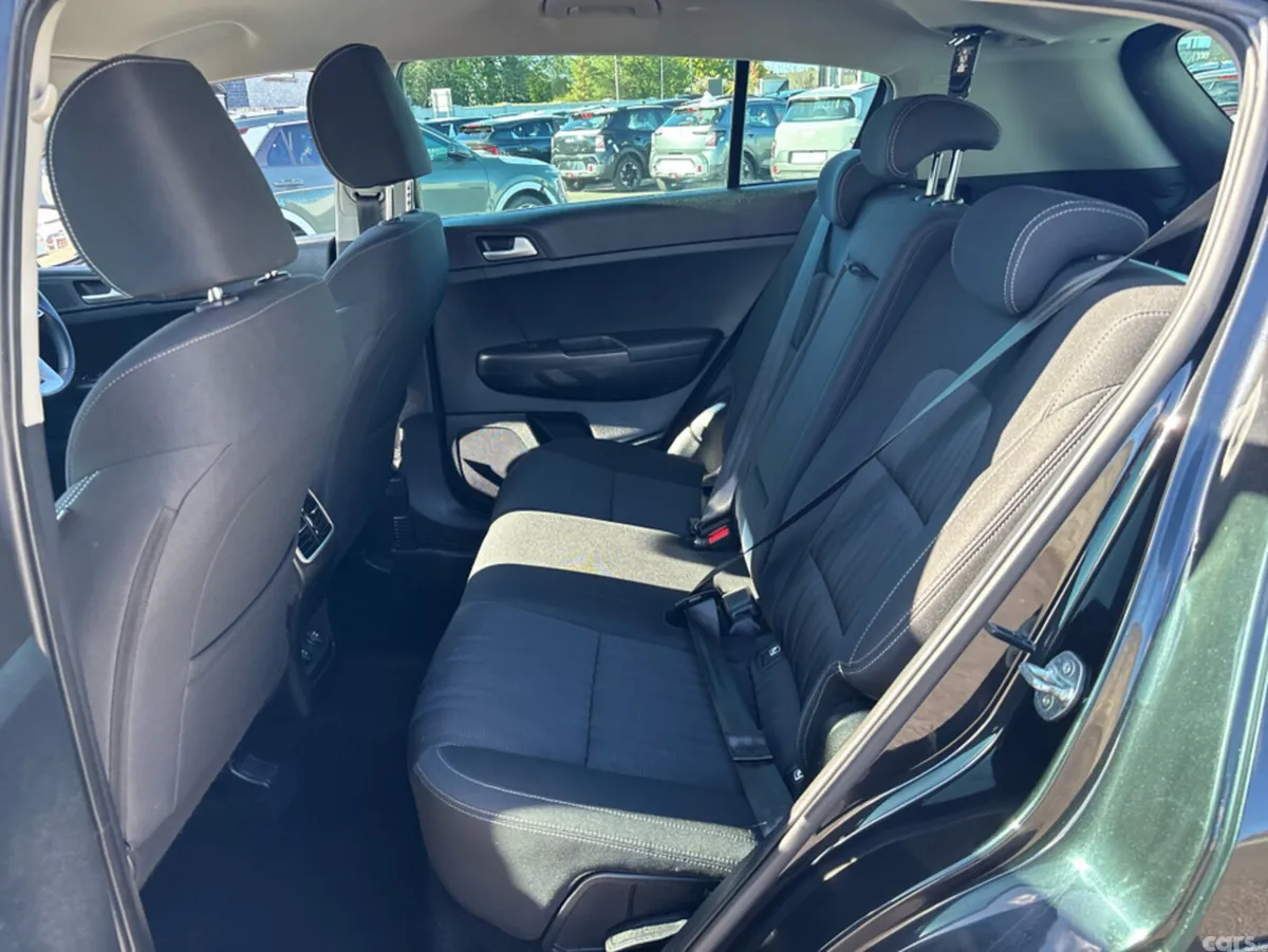 Kia Sportage MPV, Diesel Hybrid, 2021, Black