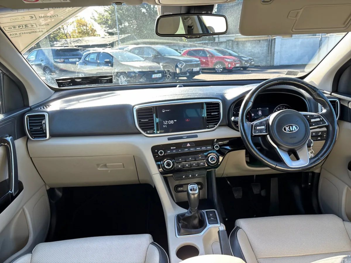 Kia Sportage MPV, Diesel Hybrid, 2021, Black