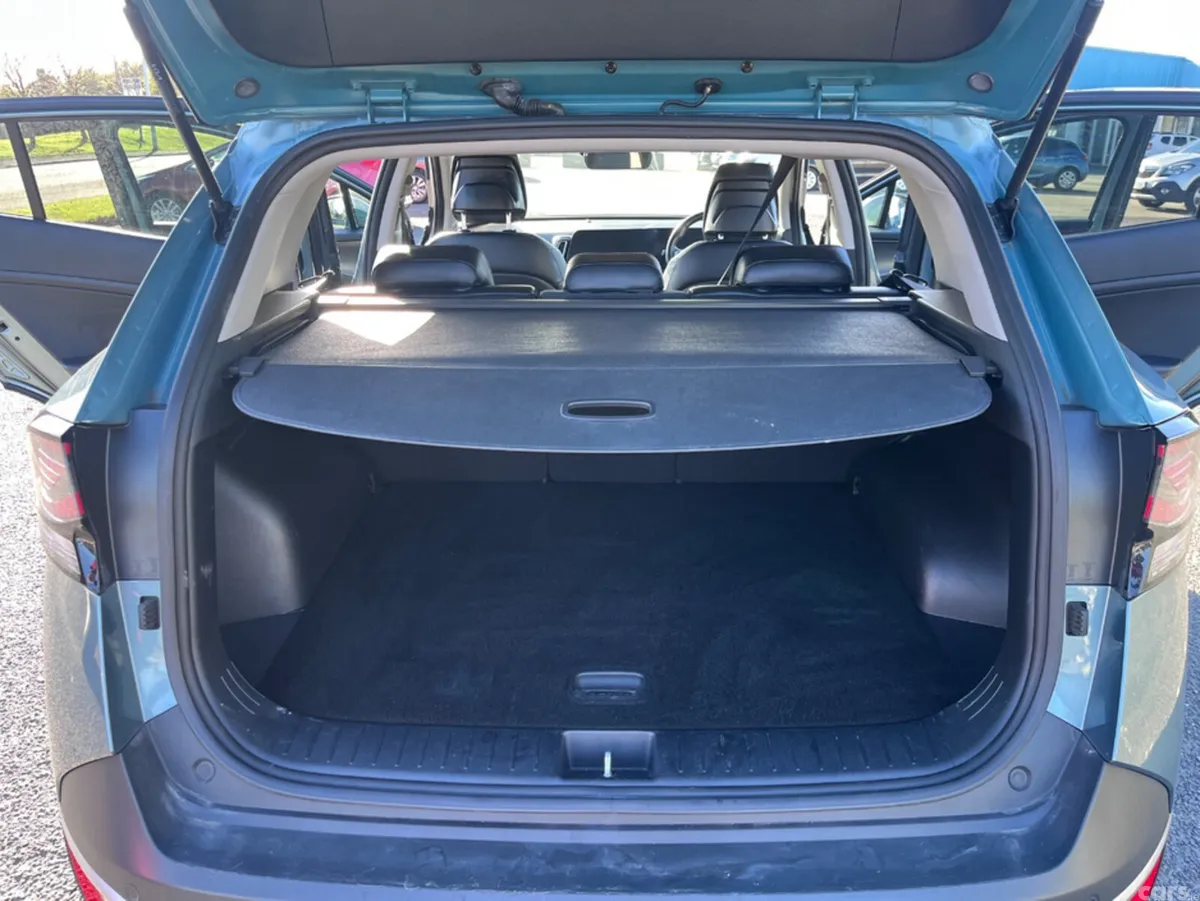 Kia Sportage MPV, Diesel, 2023, Grey