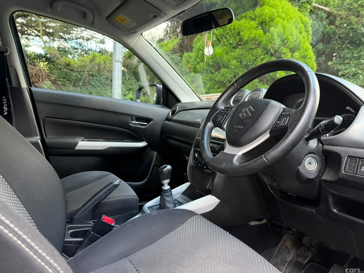 Suzuki Vitara SUV, Diesel, 2016, Black