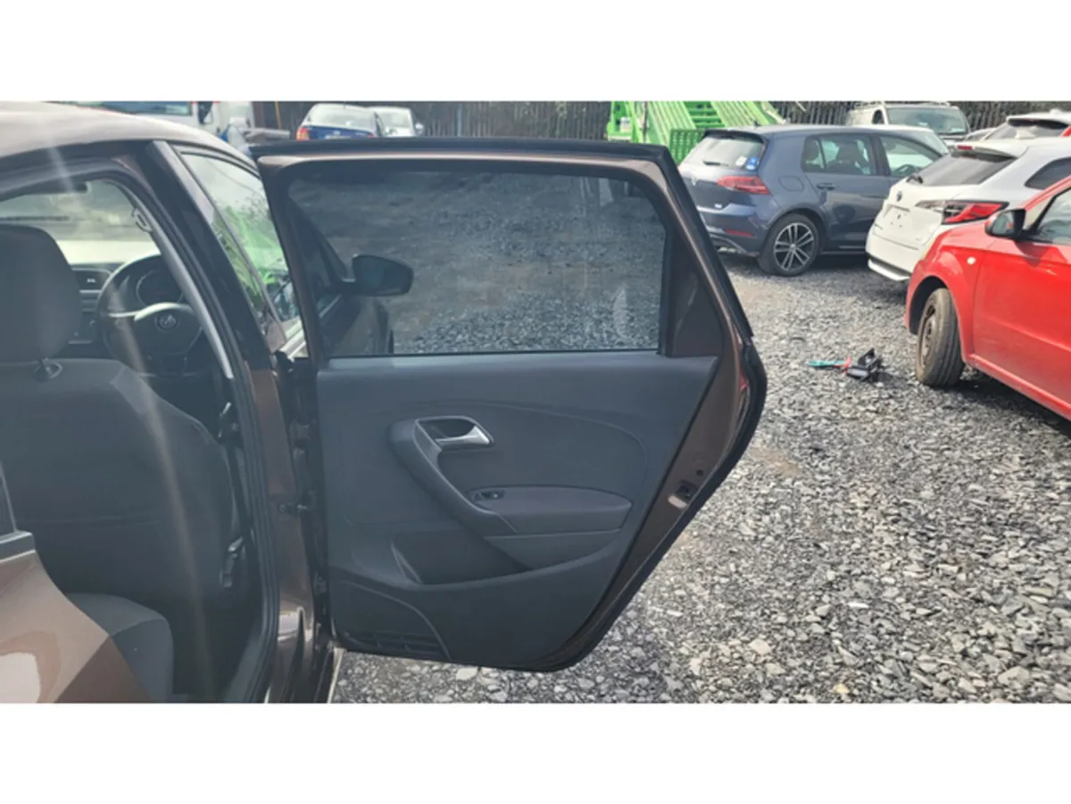 Volkswagen Polo Hatchback, Petrol, 2014, Brown