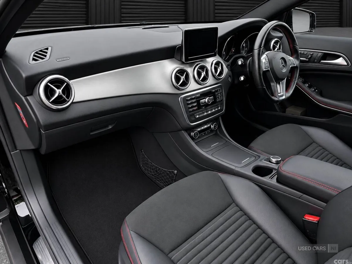 Mercedes-Benz GLA , Petrol, 2015, Black