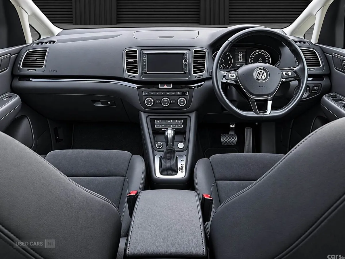 Volkswagen Sharan , Petrol, 2015, 