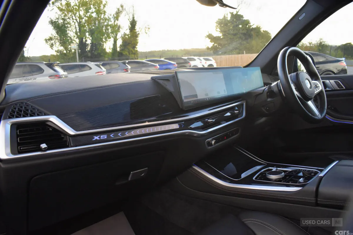 BMW X5 SUV, Diesel Hybrid, 2024, Blue