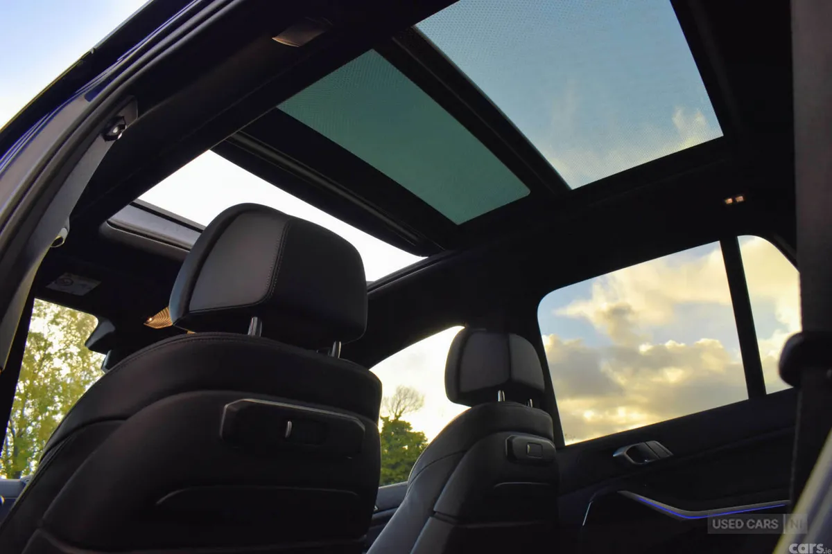 BMW X5 SUV, Diesel Hybrid, 2024, Blue
