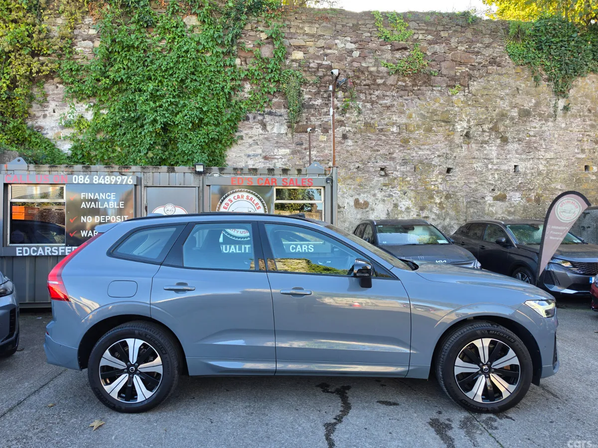 Volvo XC60 SUV, Petrol Hybrid, 2023, Grey