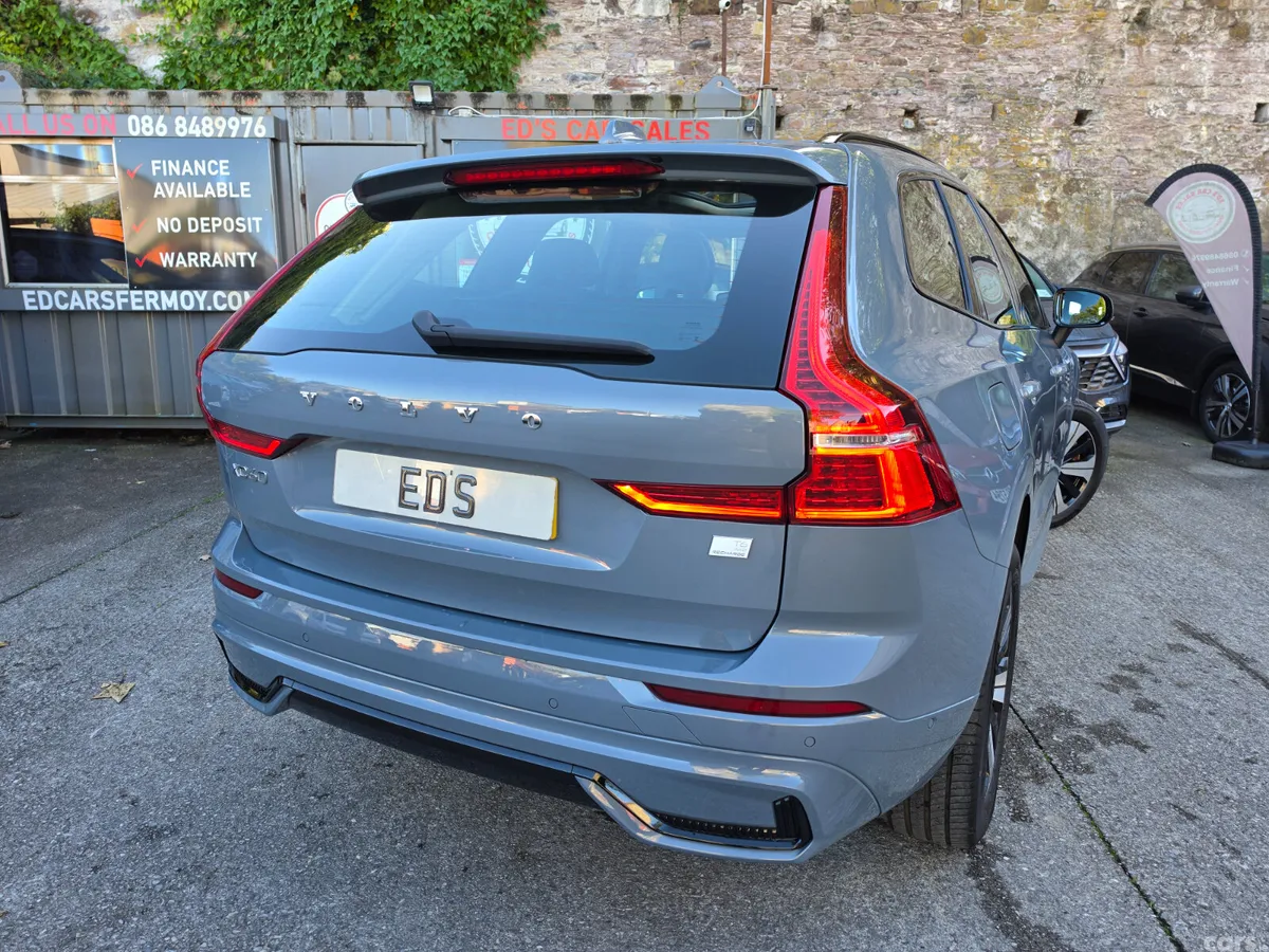 Volvo XC60 SUV, Petrol Hybrid, 2023, Grey